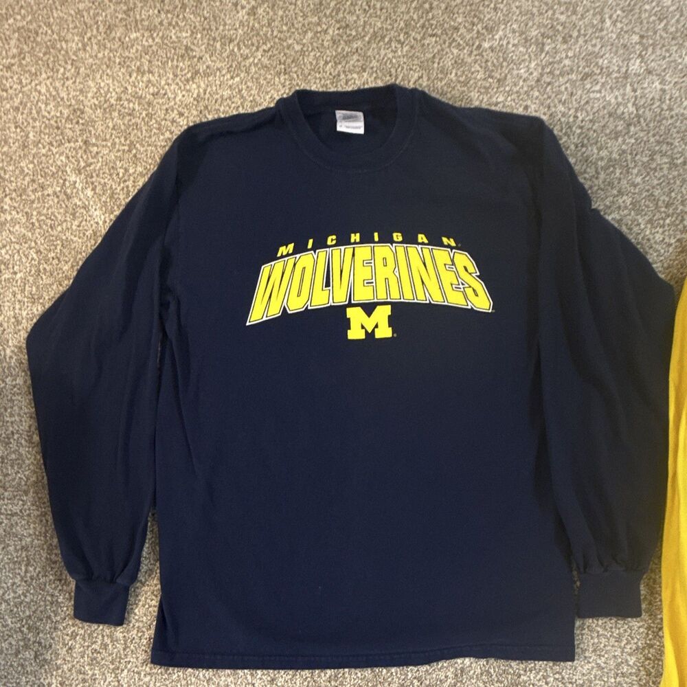Gildan Michigan Wolverines Long Sleeve Shirts Lot of 2 Size M Navy Yellow - Picture 2 of 10